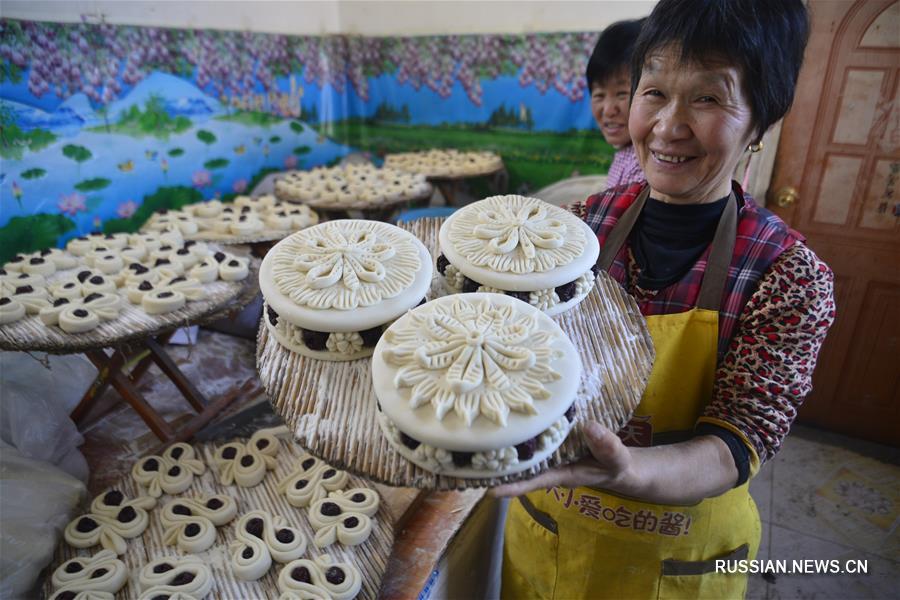 "Цветочные пирожные" к Празднику Весны на востоке Китая