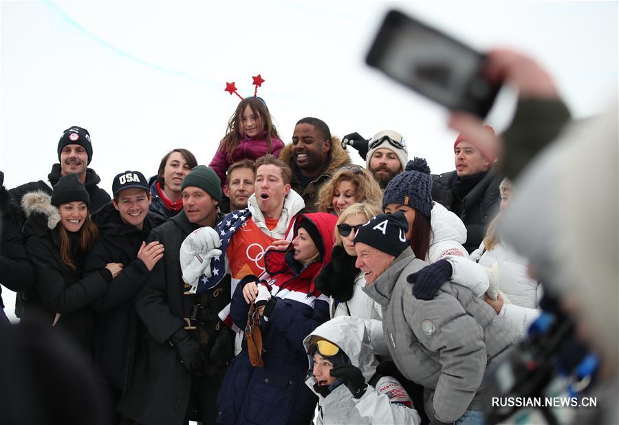 Американский сноубордист Шон Уайт стал золотым призером соревнований в хафпайпе на  Олимпиаде-2018