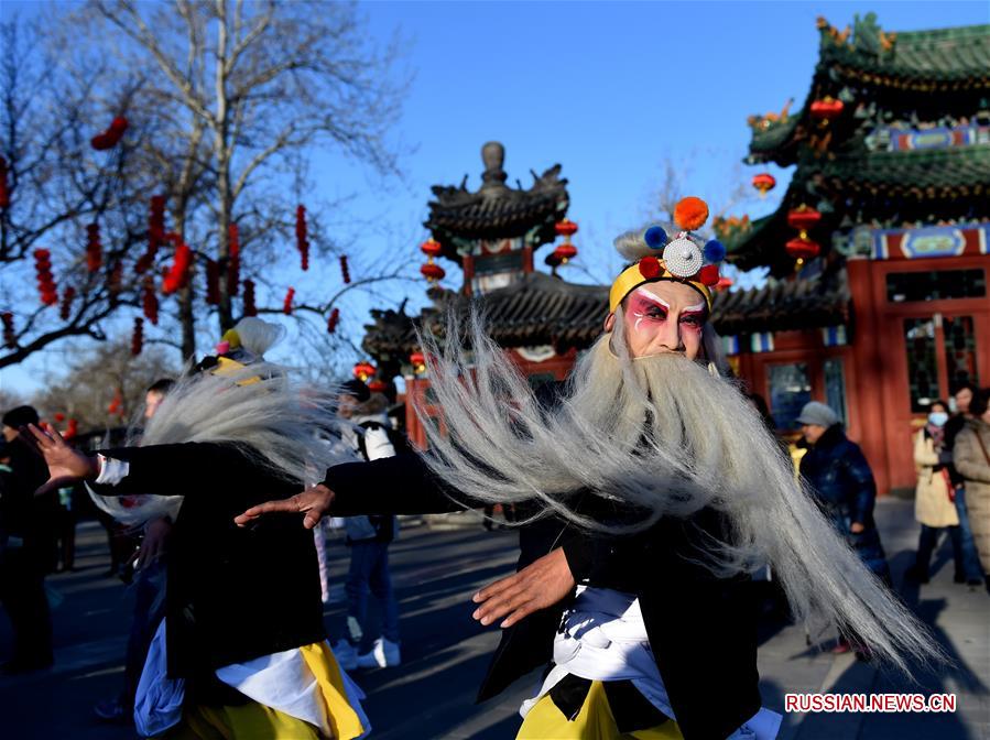 Китай с размахом празднует Новый год по лунному календарю