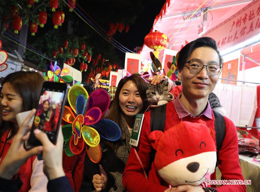 Китай с размахом празднует Новый год по лунному календарю