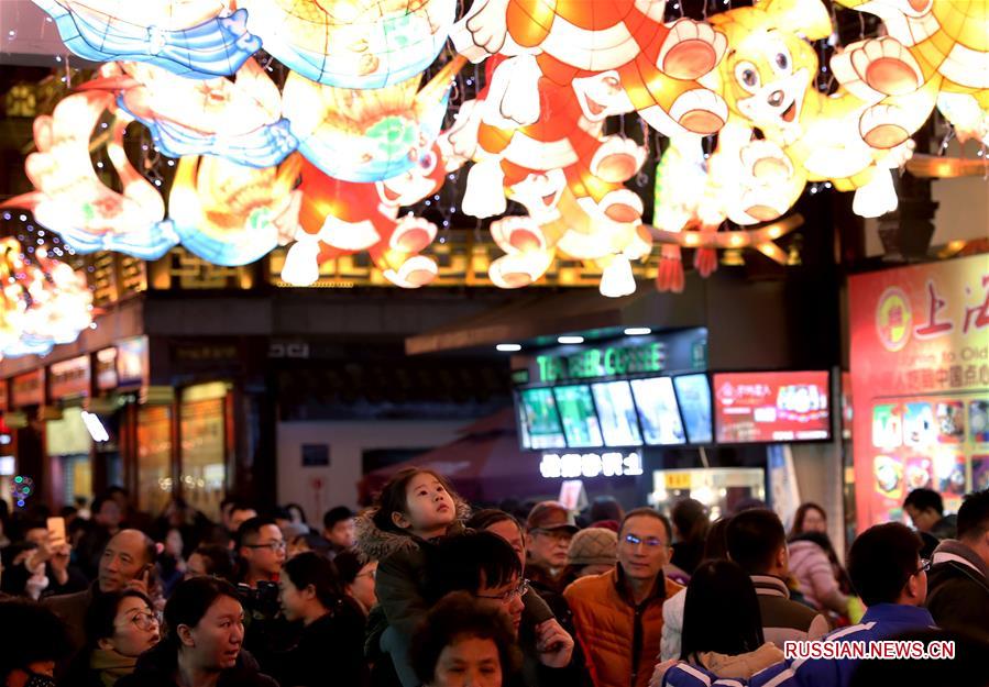 Китай с размахом празднует Новый год по лунному календарю