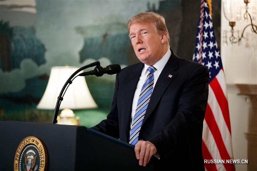 Трамп заявил, что намерен посетить город во Флориде, где произошла стрельба в школе