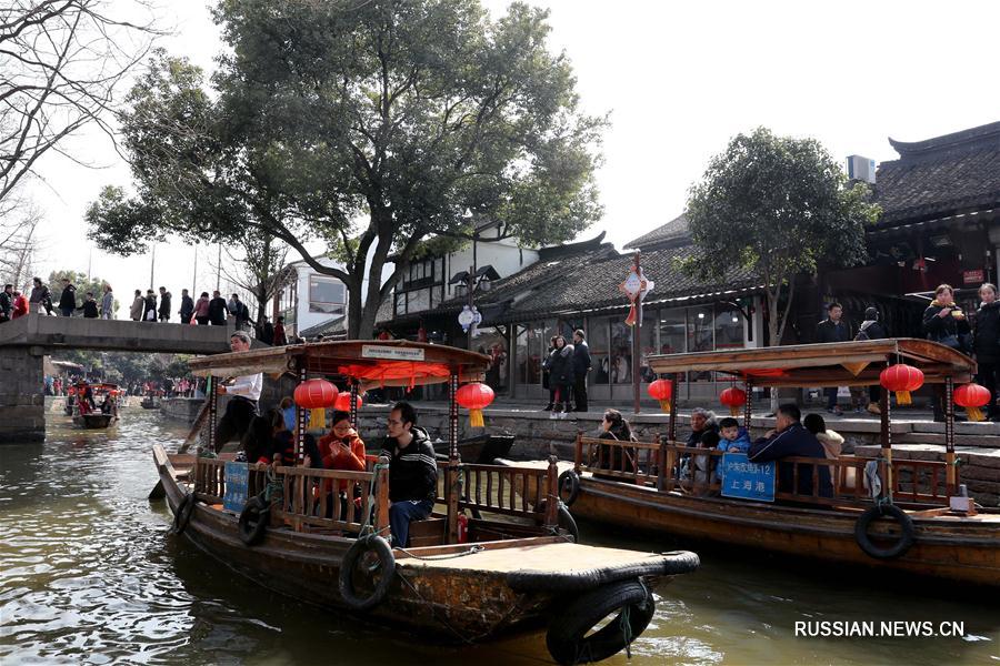 4,43 млн туристов посетили Шанхай за праздничные дни