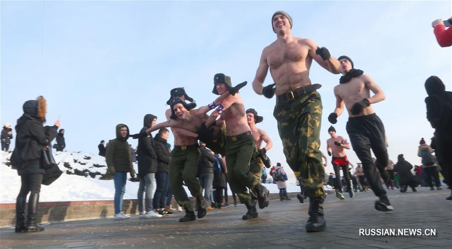 Праздничный забег в Минске по случаю Дня защитника Отечества