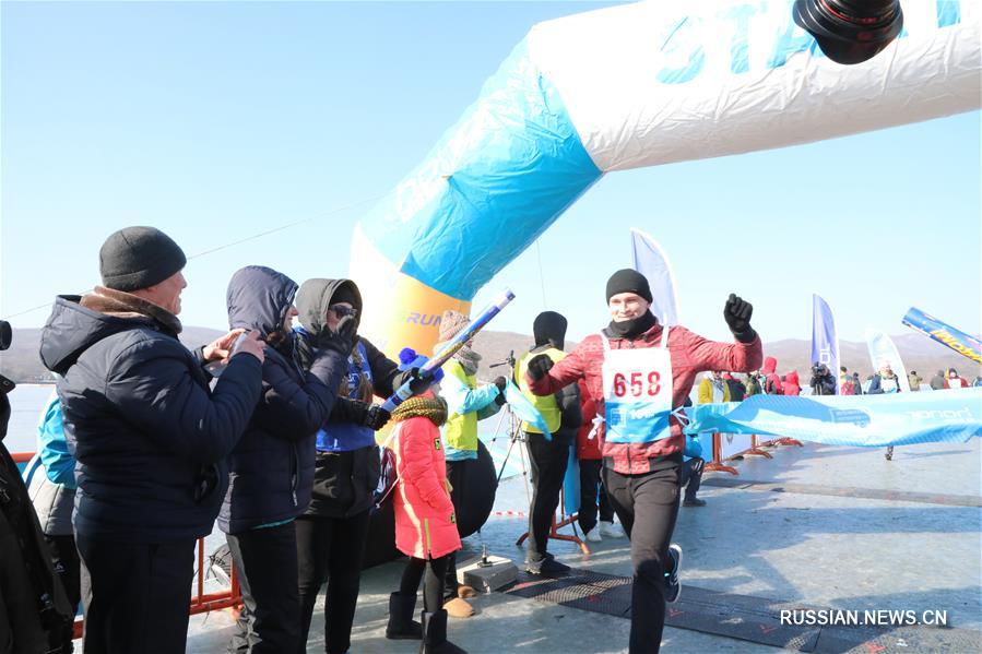 Ледовый полумарафон прошел во Владивостоке