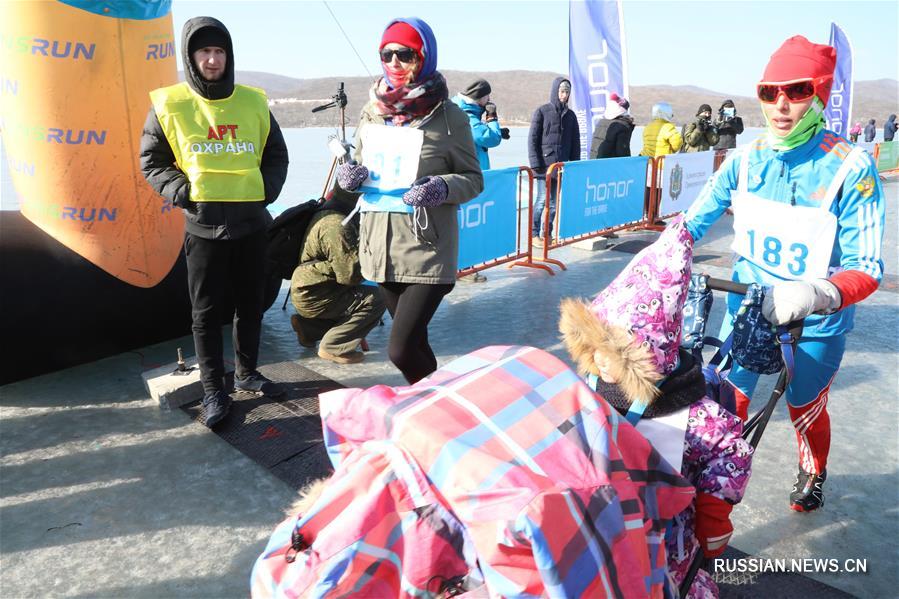 Ледовый полумарафон прошел во Владивостоке