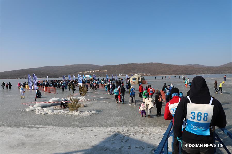 Ледовый полумарафон прошел во Владивостоке