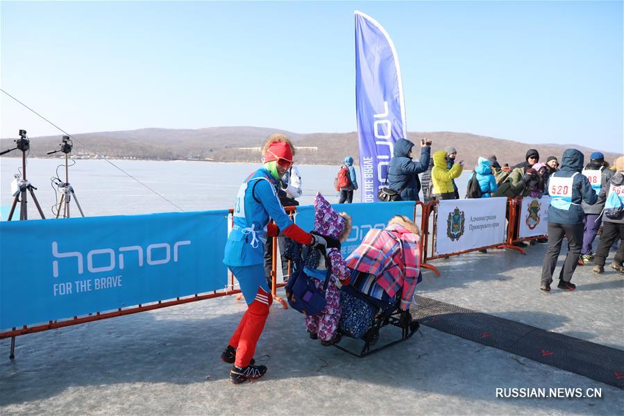 Ледовый полумарафон прошел во Владивостоке