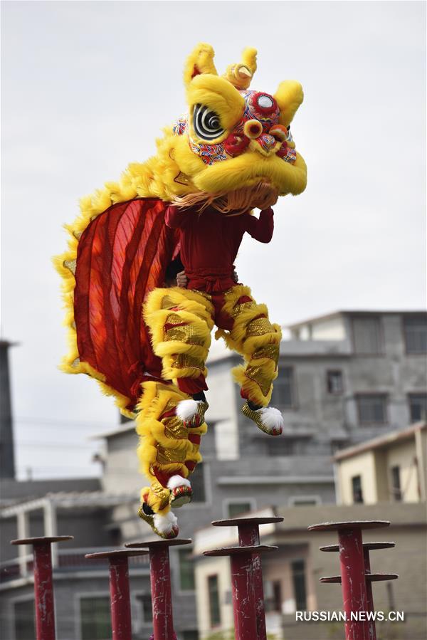 Международный конкурс исполнителей танцев льва и дракона в уезде Фучуань 