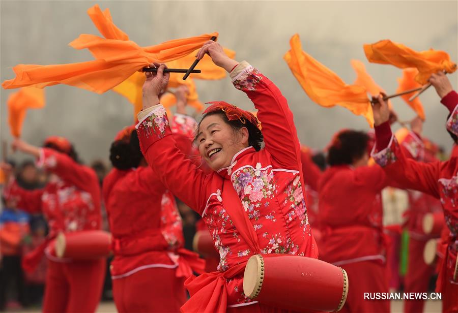 Китайцы готовятся встречать Праздник фонарей