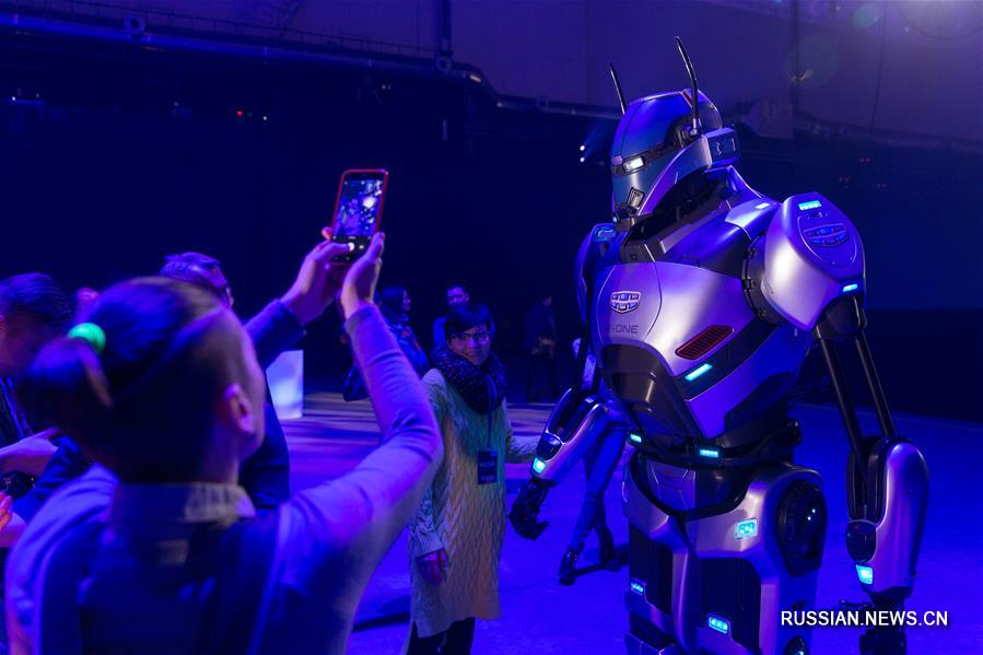 Презентация в Москве нового кроссовера Geely Atlas