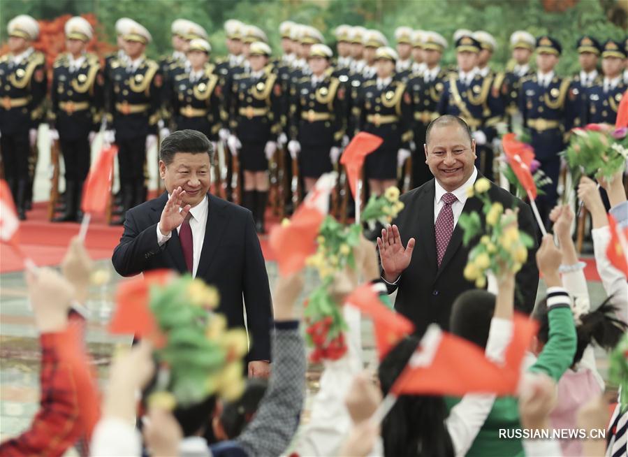 Си Цзиньпин провел переговоры с королем Тонга Тупоу VI