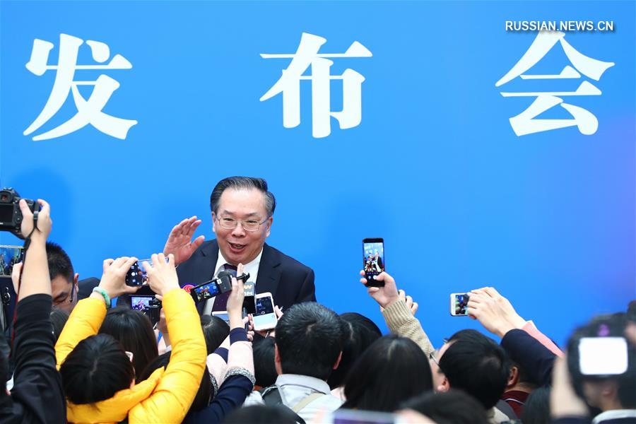 (两会·XHDW)(8)全国政协十三届一次会议举行新闻发布会