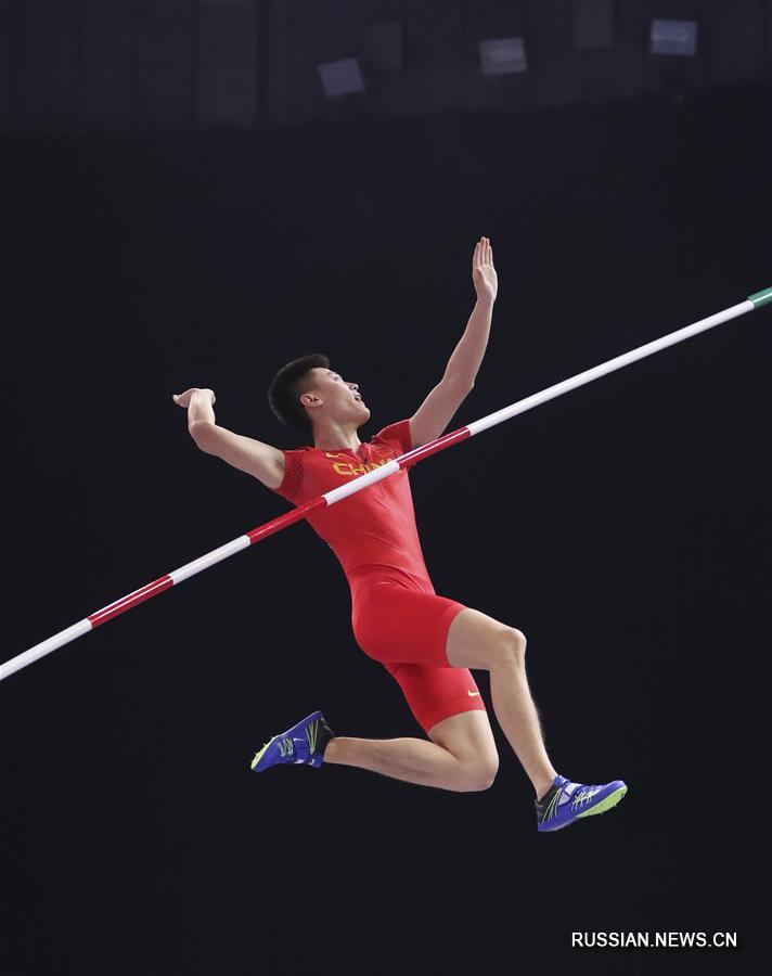 Легкая атлетика -- Прыжок с шестом: китаец Сюэ Чанжуй занял 11-е место