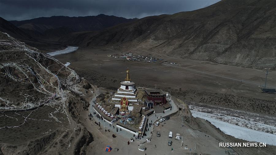 Древний памятник тибетского буддизма -- пагода Цзаннян