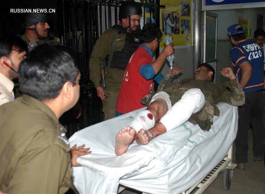 （国际）（2）巴基斯坦东部一检查站遭爆炸袭击致9人死亡