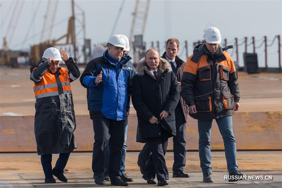 В.Путин проинспектировал строящийся Крымский мост