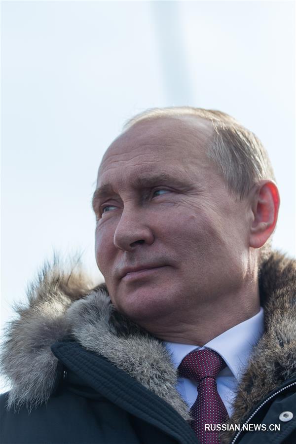 В.Путин проинспектировал строящийся Крымский мост