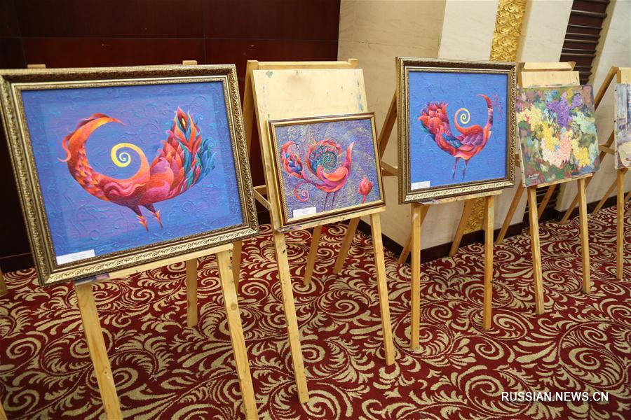 В Астане открылась выставка казахского прикладного искусства