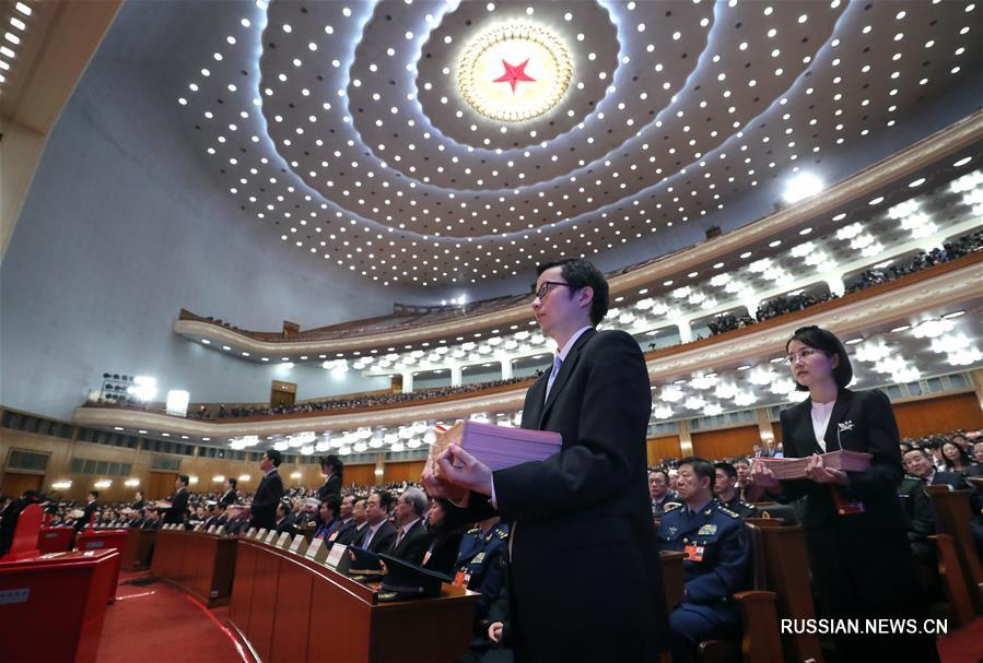 В рамках 1-й сессии ВСНП 13-го созыва состоялось шестое пленарное заседание 