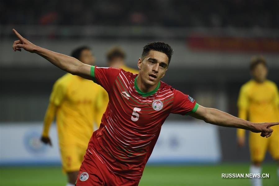 Футбол -- Молодежная команда Китая U21 победила сборную Таджикистана со счетом 2:1