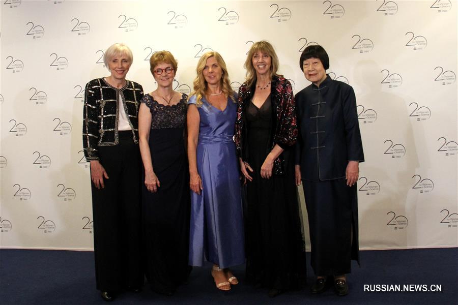 Китайская палеонтолог Чжан Мимань получила награду "Для женщин в науке"