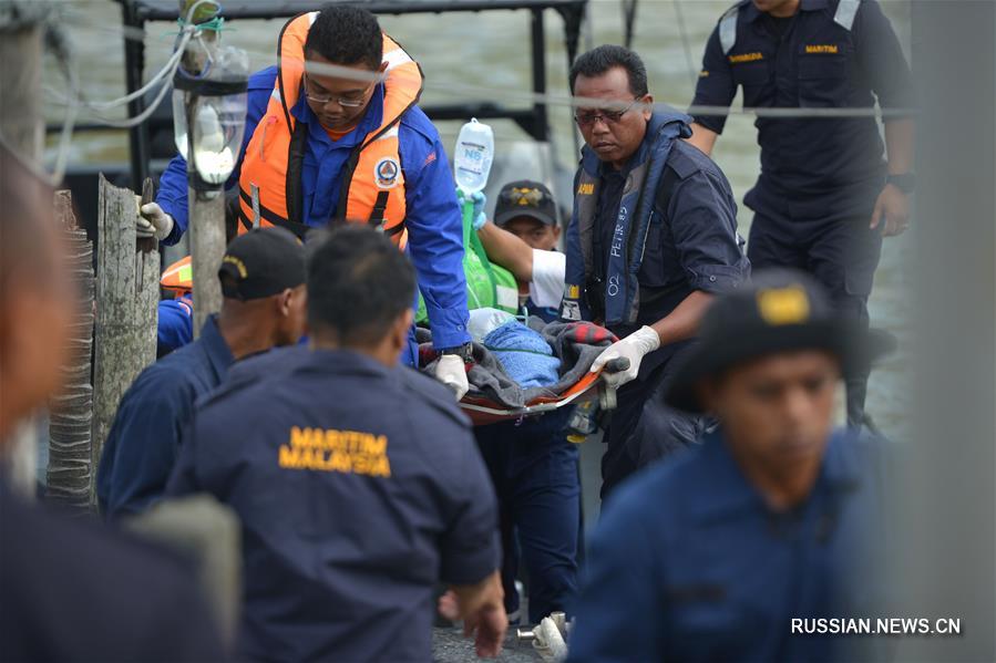 Двое китайцев с потерпевшего крушение земснаряда спасены у берегов Малайзии