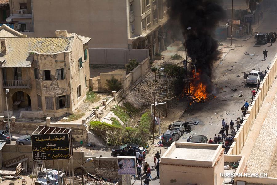 В результате взрыва в египетской Александрии погиб полицейский