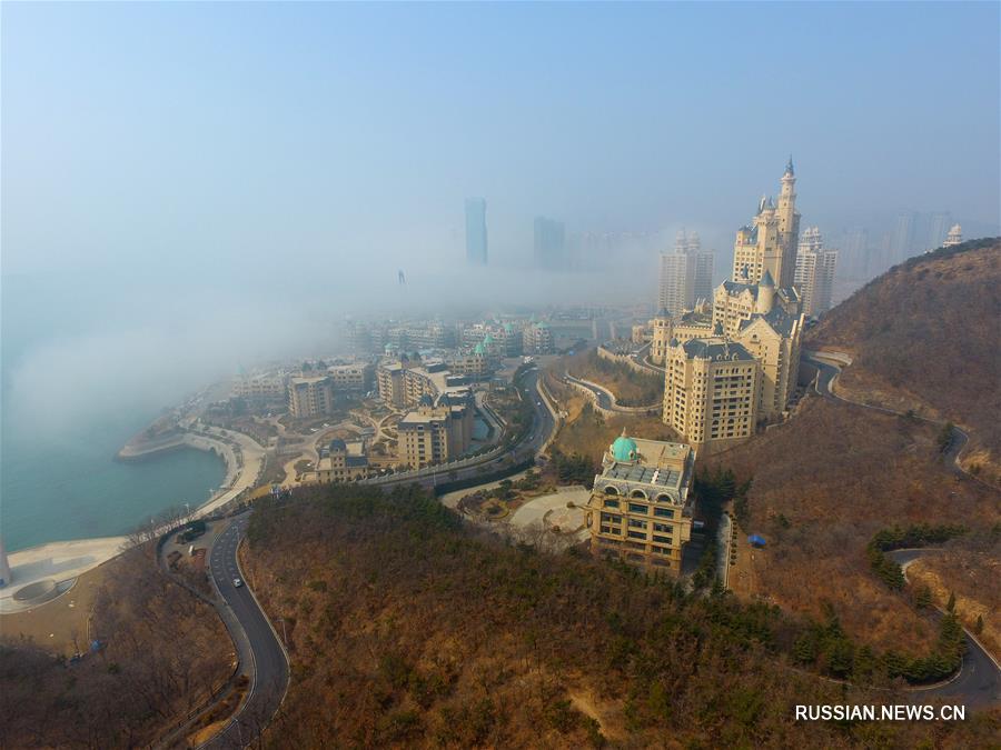 Окутанный туманом Далянь