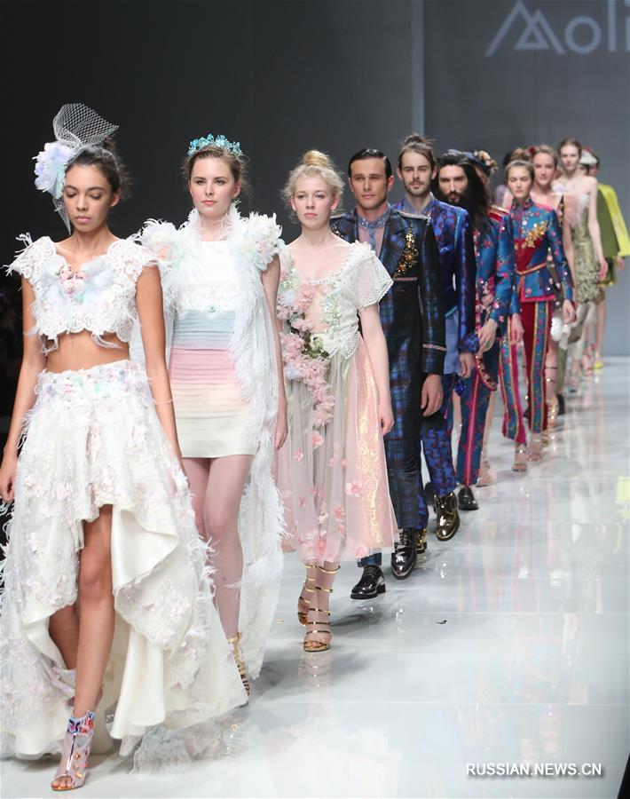 Китайская международная неделя моды 2018 -- Коллекция от Сунь Шуан