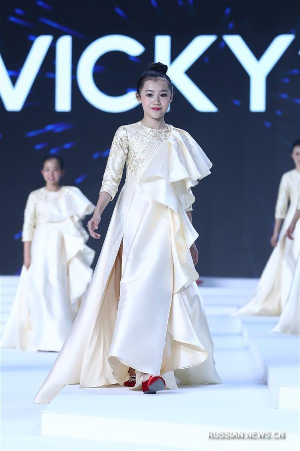Китайская международная неделя моды 2018 -- Коллекция от Сюй Синьинь