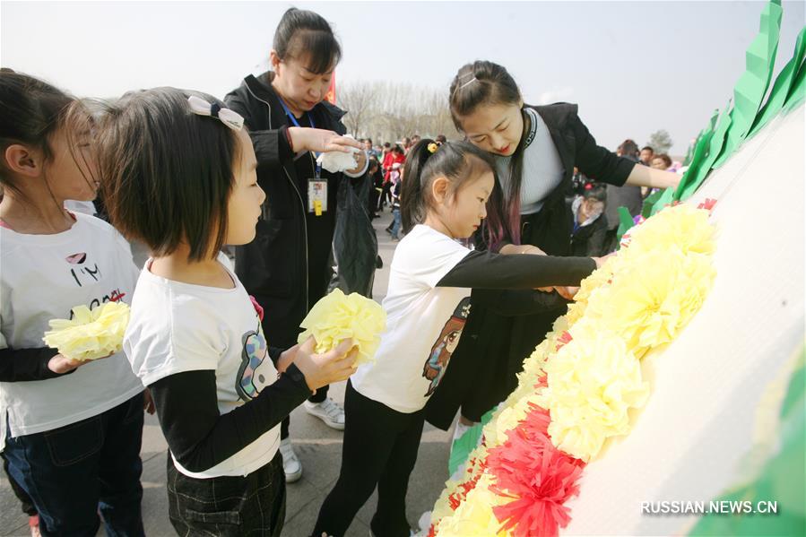 По всему Китаю проходят мероприятия в память о павших героях
