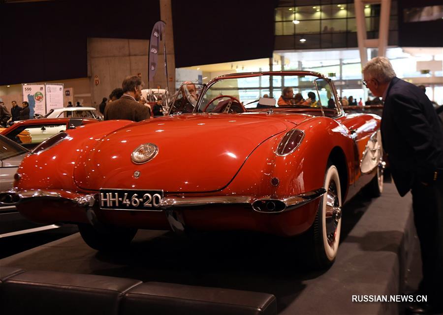 В Лиссабоне проходит 14-я выставка ретро автомобилей