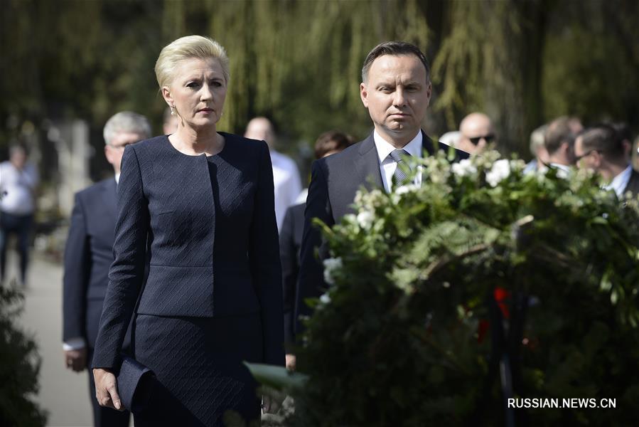 В Польше отметили 8-ю годовщину авиакатастрофы под Смоленском 