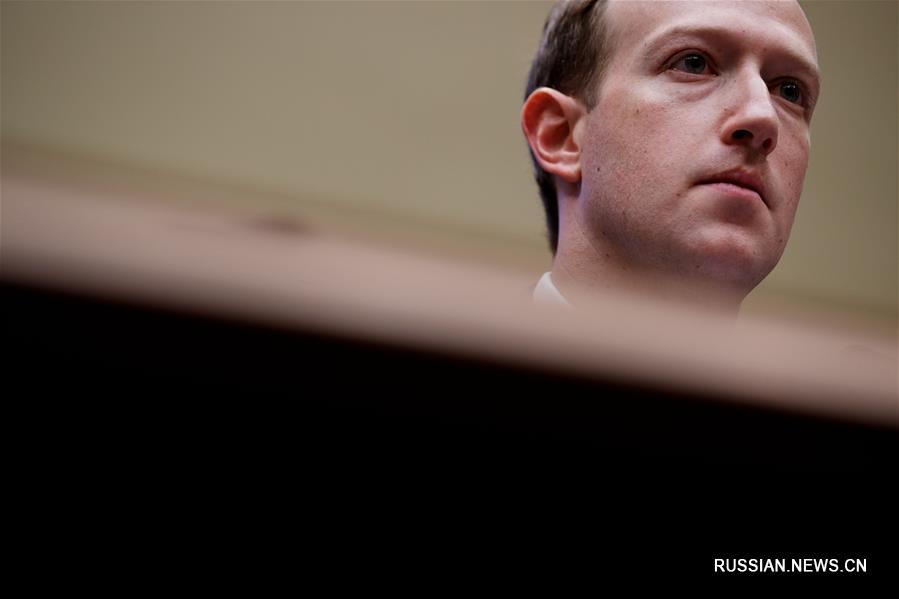 Цукерберг пообещал принять новые меры для защиты личных данных пользователей 
