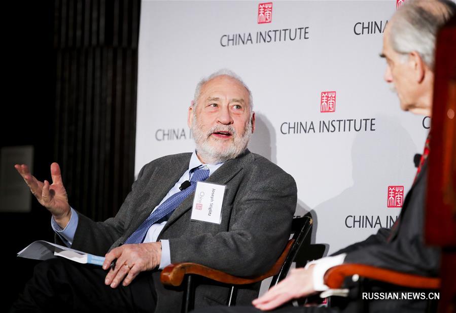 Американский метод решения проблемы торгового дефицита при помощи протекционистских мер слишком "примитивен" -- Дж.Стиглиц