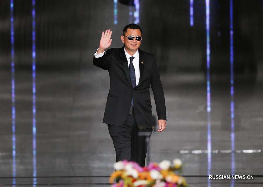 Открытие 8-го Пекинского международного кинофестиваля