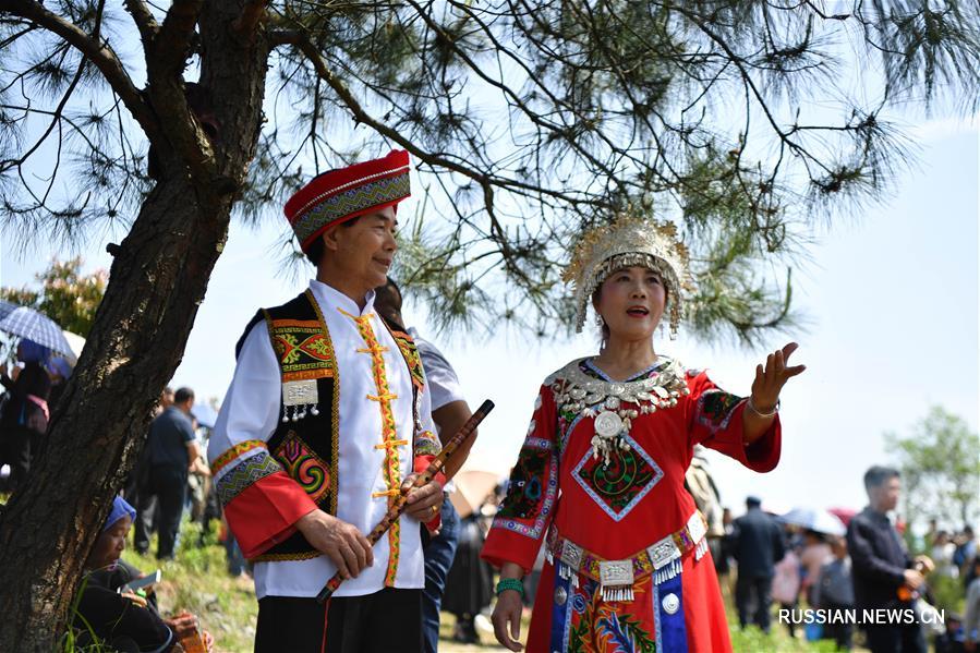 В Тундао-Дунском автономном уезде прошел фестиваль песен народности дун