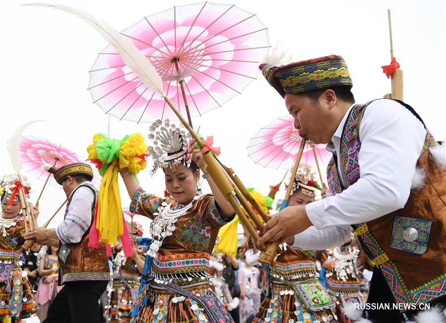 Празднование Саньюэсань в Гуанси-Чжуанском автономном районе