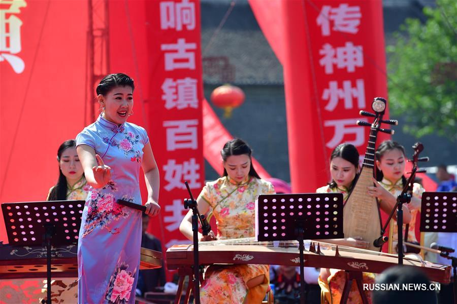 В провинции Хэнань проходит конкурс народных пьес и эстрадных произведений