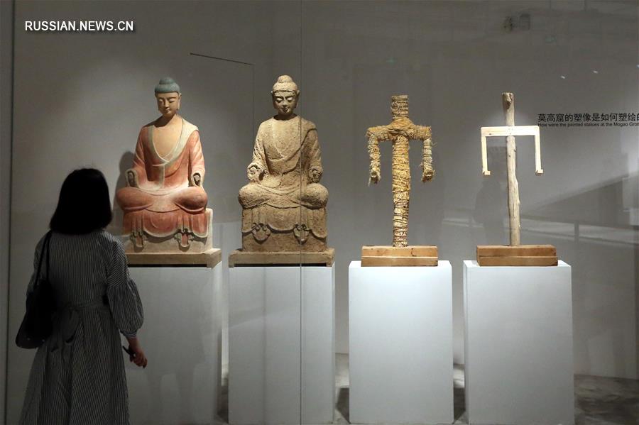 В Шанхае стартовала культурно-художественная выставка "Дуньхуан на Шелковом пути"