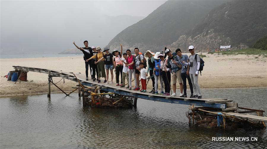 Количество туристов, посетвших Сянган в выходные в честь Дня труда, возросло на 22,4 проц