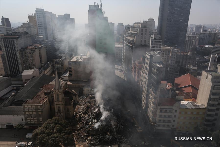 Один человек погиб в результате пожара и обрушения высотного здания в Бразилии 