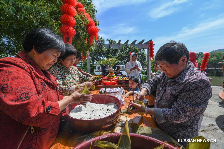 В деревне Диншаньхэ встречают сезон "лися"
