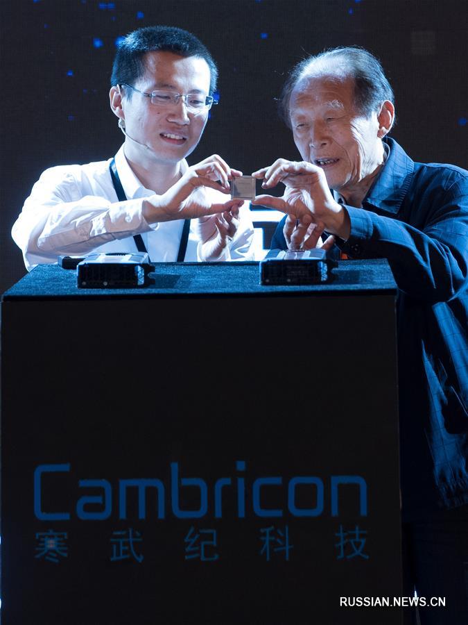 АНК представила первый китайский чип облачного ИИ передового мирового уровня