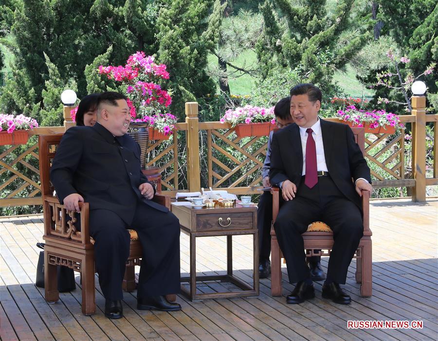 （时政）（1）习近平同朝鲜劳动党委员长金正恩在大连举行会晤