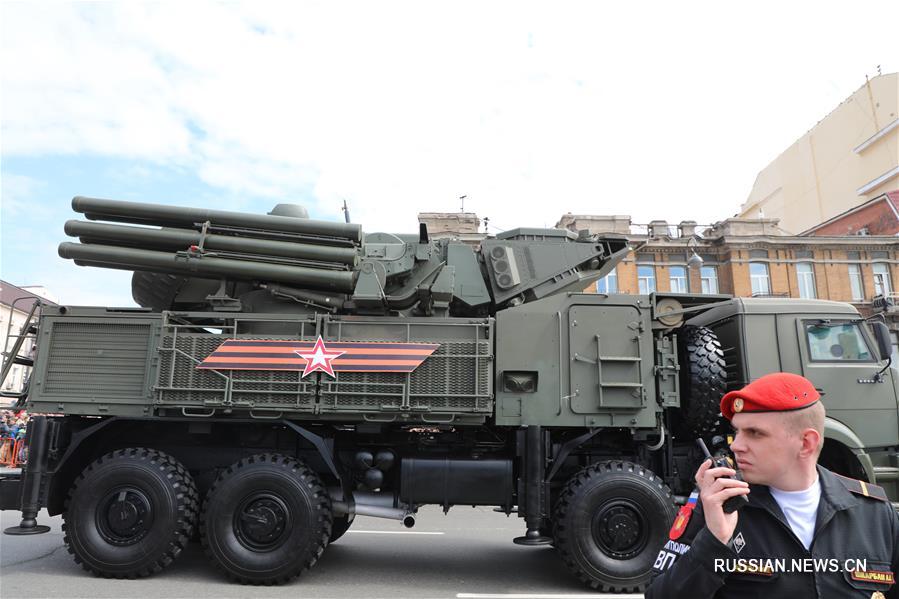 Во Владивостоке прошли парад Победы и шествие "Бессмертного полка"