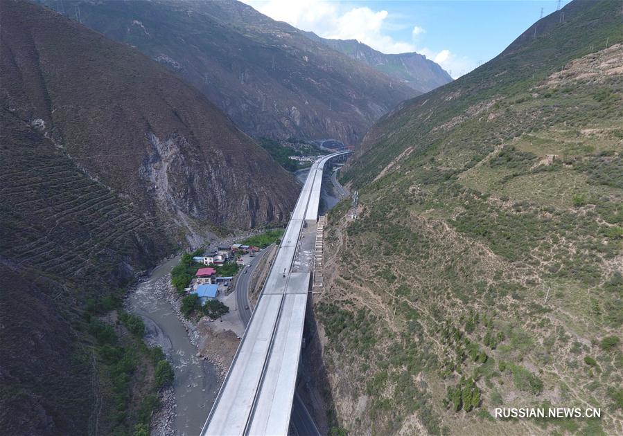 Строительство скоростной "дороги в небеса" в провинции Сычуань