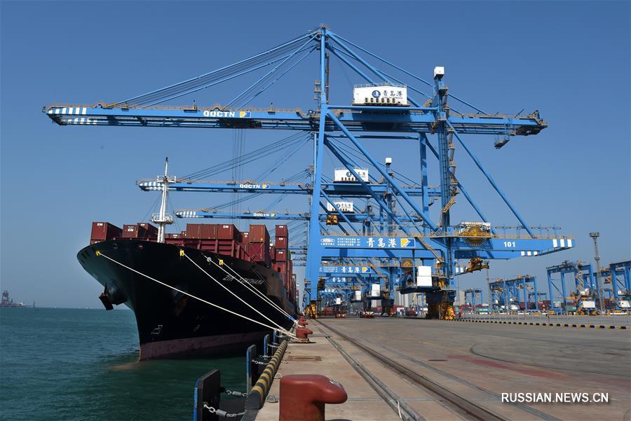 Полностью автоматизированный контейнерный терминал в порту Циндао проработал первый год