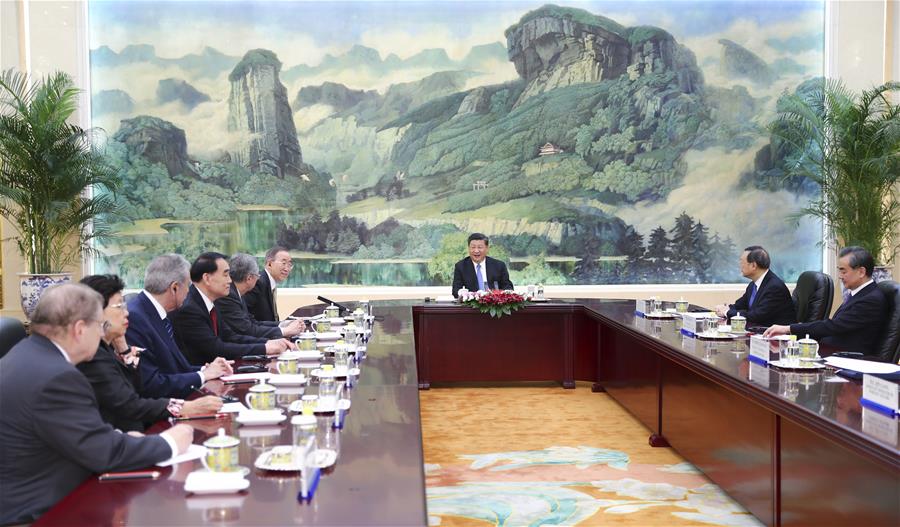 Си Цзиньпин встретился с председателем Совета Боаоского азиатского форума Пан Ги Муном